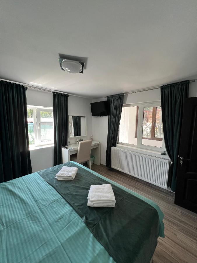Accommodation Casa Luca Horezu Eksteriør bilde