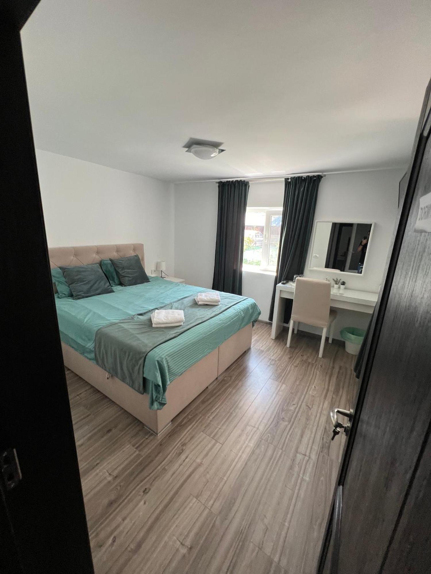 Accommodation Casa Luca Horezu Eksteriør bilde